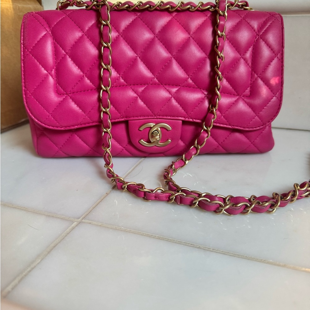 Chanel Buyer’s Appreciation Giveaway! - Picture 2 of 11